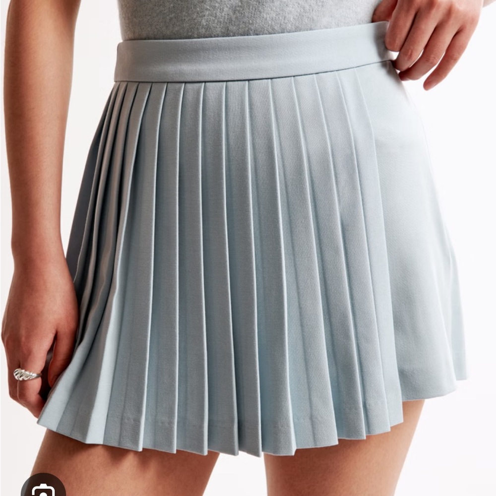 Abercrombie and Fitch Light Blue Pleated Women's Skort